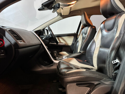 Volvo XC60 D5 R-DESIGN AWD 15