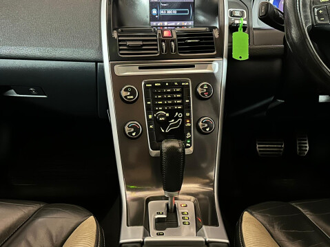 Volvo XC60 D5 R-DESIGN AWD 13