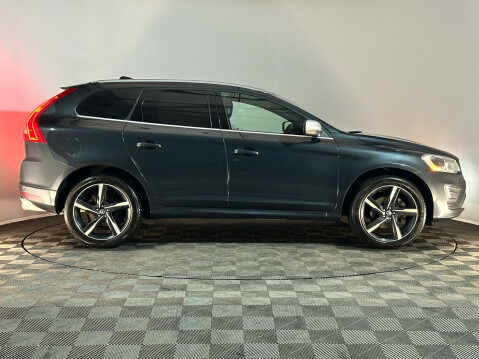 Volvo XC60 T6 R-DESIGN LUX NAV AWD 4