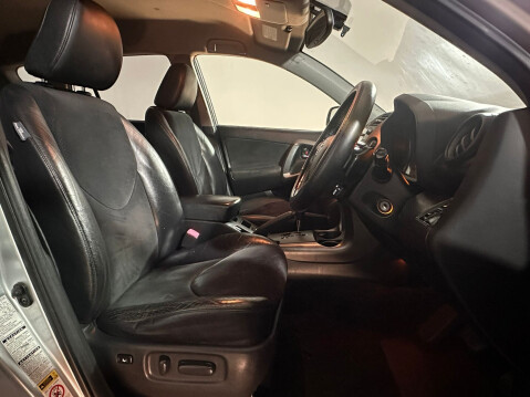 Toyota Rav 4 XT-R VALVEMATIC 18