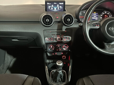 Audi A1 TDI SPORT 15