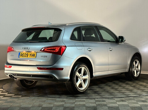 Audi Q5 TDI QUATTRO DPF S LINE 6