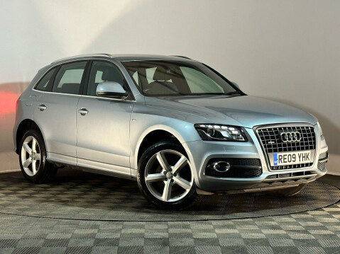 Audi Q5 TDI QUATTRO DPF S LINE 1