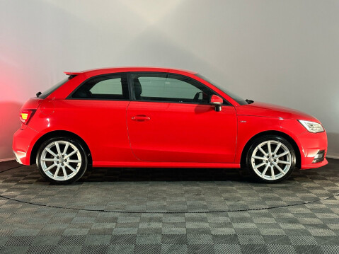 Audi A1 TDI S LINE 4