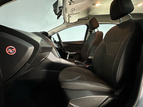 Ford Focus ZETEC TDCI 17