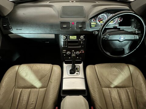 Volvo XC90 D5 SE LUX AWD 11