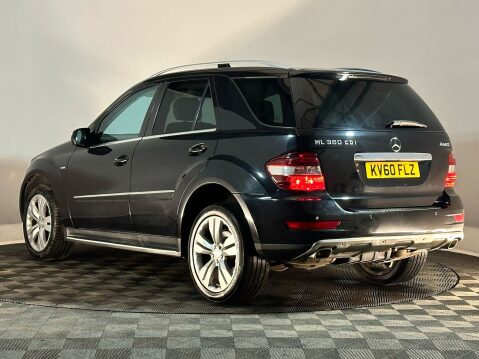 Mercedes-Benz M Class ML350 CDI BLUEEFFICIENCY SPORT 9