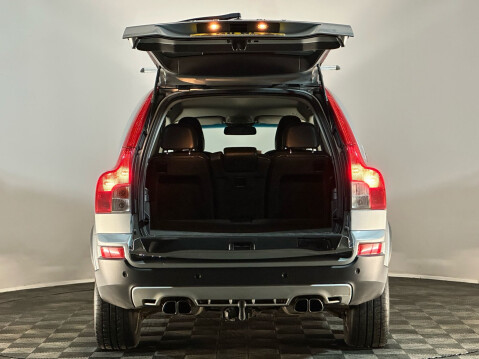 Volvo XC90 D5 R-DESIGN SE AWD 8