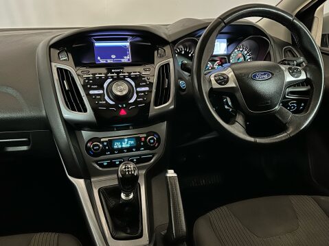 Ford Focus TITANIUM NAVIGATOR TDCI 12
