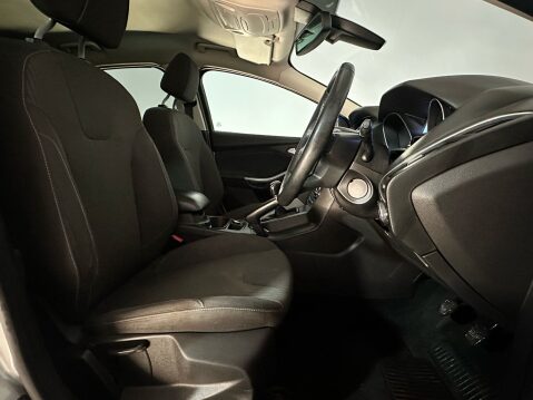 Ford Focus TITANIUM NAVIGATOR TDCI 16