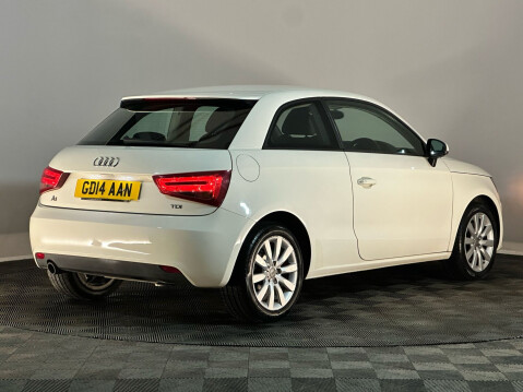 Audi A1 TDI SPORT 6