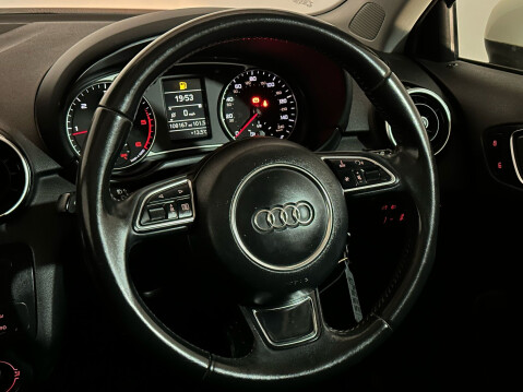Audi A1 TDI SPORT 13