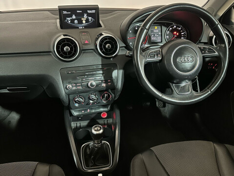 Audi A1 TDI SPORT 12