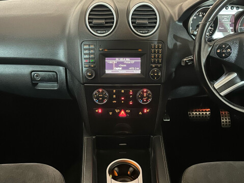 Mercedes-Benz M Class ML300 CDI BLUEEFFICIENCY SPORT 14