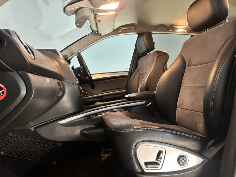 Mercedes-Benz M Class ML300 CDI BLUEEFFICIENCY SPORT 17