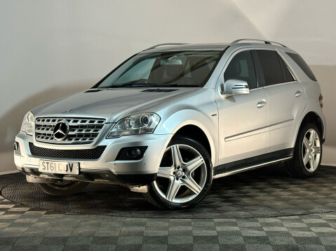 Mercedes-Benz M Class ML300 CDI BLUEEFFICIENCY SPORT 3