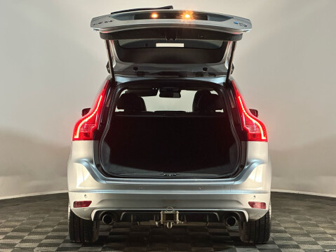 Volvo XC60 T6 R-DESIGN LUX NAV AWD 8