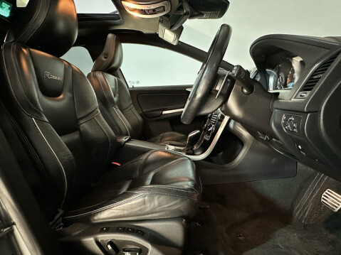 Volvo XC60 T6 R-DESIGN LUX NAV AWD 16