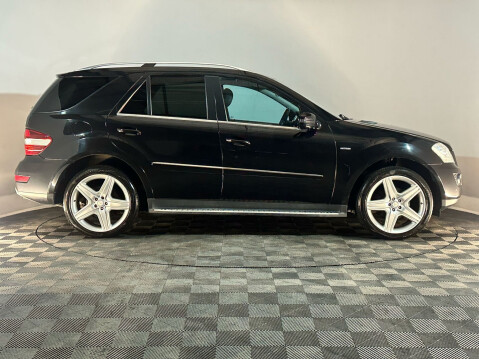 Mercedes-Benz M Class ML300 CDI BLUEEFFICIENCY SPORT 4