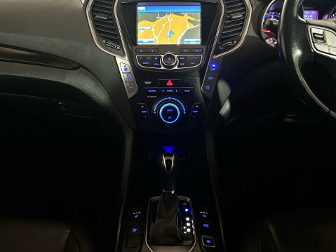 Hyundai SANTA FE PREMIUM CRDI 15