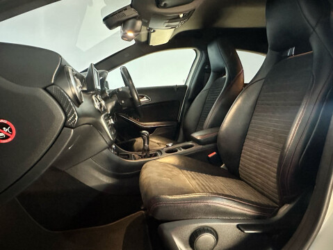 Mercedes-Benz A Class A200 CDI BLUEEFFICIENCY AMG SPORT 16