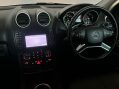 Mercedes-Benz M Class ML300 CDI BLUEEFFICIENCY SE 12
