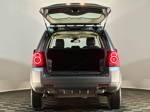 Land Rover Freelander SD4 XS 8