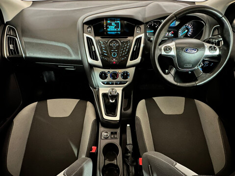 Ford Focus ZETEC TDCI 11