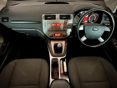 Ford Kuga ZETEC TDCI 2WD 10