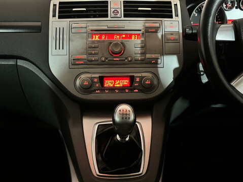 Ford Kuga ZETEC TDCI 2WD 13