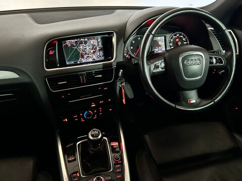 Audi Q5 TDI QUATTRO DPF S LINE 12