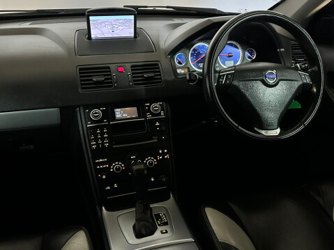 Volvo XC90 D5 R-DESIGN NAV AWD 12