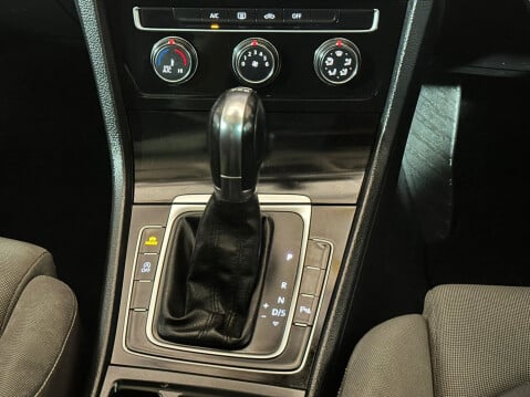 Volkswagen Golf GT TDI BLUEMOTION TECHNOLOGY DSG 15