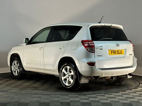Toyota Rav 4 XT-R D-4D 9
