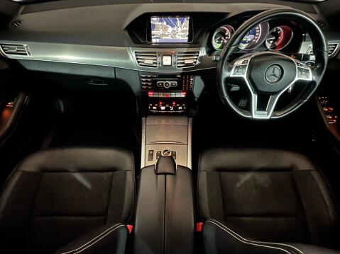 Mercedes-Benz E Class E220 BLUETEC AMG LINE 11