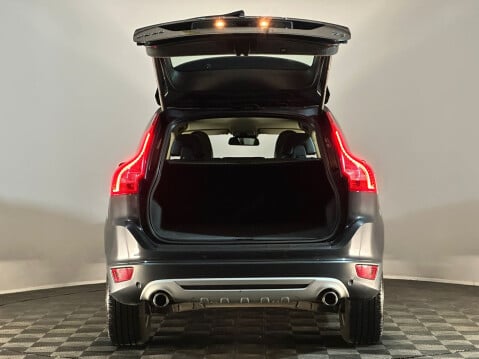 Volvo XC60 D5 R-DESIGN AWD 8