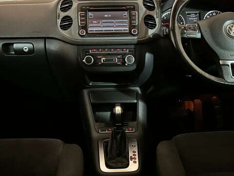 Volkswagen Tiguan SE TDI BLUEMOTION TECHNOLOGY 4MOTION DSG 14