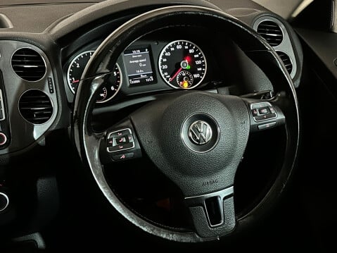 Volkswagen Tiguan SE TDI BLUEMOTION TECHNOLOGY 4MOTION DSG 13
