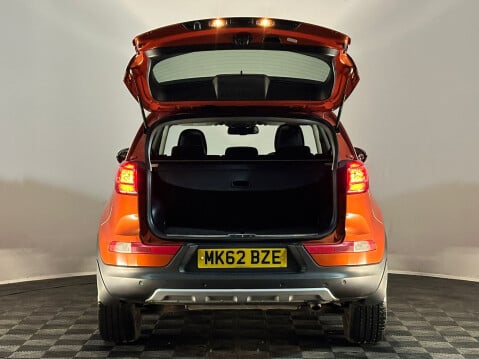 Kia Sportage CRDI 3 SAT NAV 8