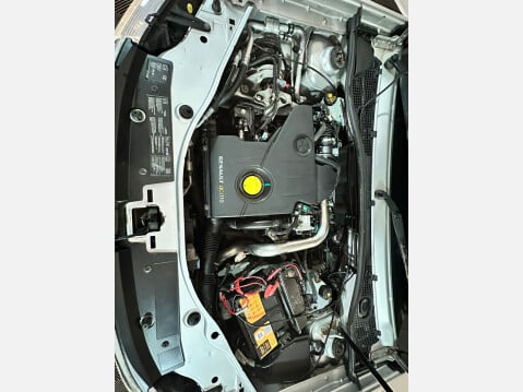 Dacia Duster LAUREATE DCI 4WD 10