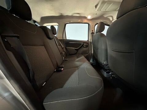 Dacia Duster LAUREATE DCI 4WD 18