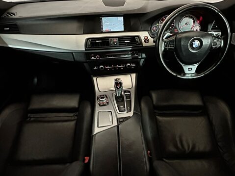 BMW 5 Series 520D M SPORT 11