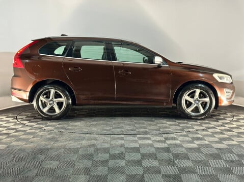 Volvo XC60 D4 R-DESIGN LUX NAV AWD 4