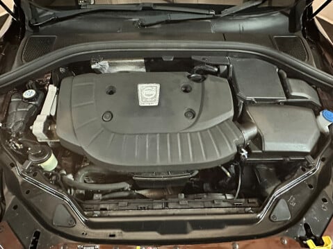 Volvo XC60 D4 R-DESIGN LUX NAV AWD 10
