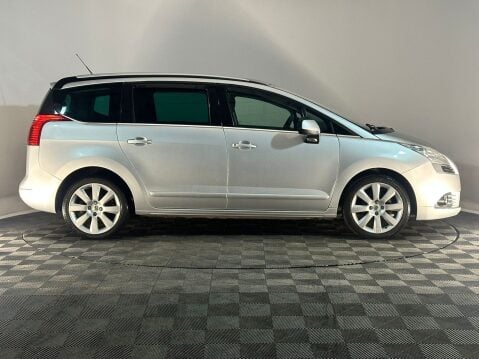 Peugeot 5008 HDI ALLURE 4