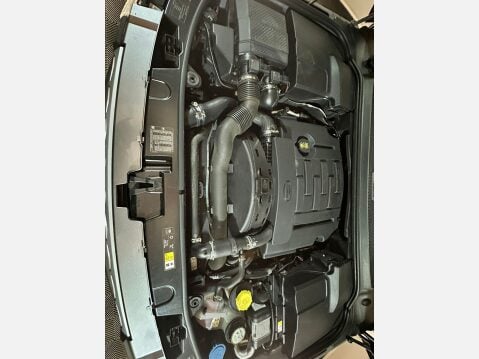 Land Rover Discovery 4 SDV6 HSE 9