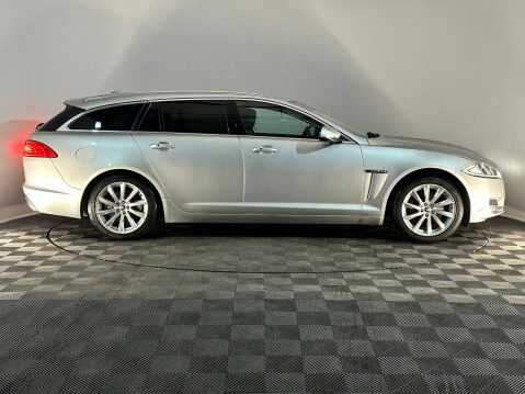 Jaguar XF D PREMIUM LUXURY SPORTBRAKE 4