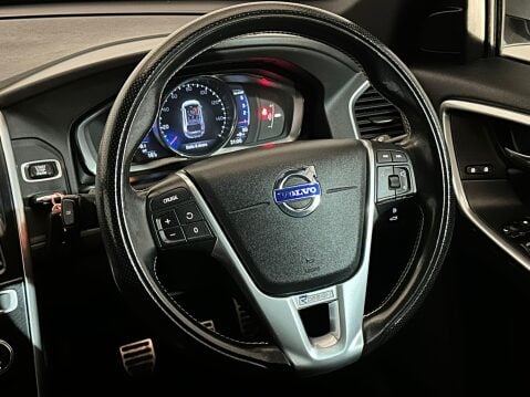 Volvo XC60 D4 R-DESIGN LUX NAV 13