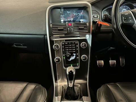 Volvo XC60 D4 R-DESIGN LUX NAV 14