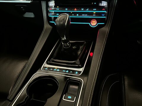 Jaguar F-Pace R-SPORT AWD 14